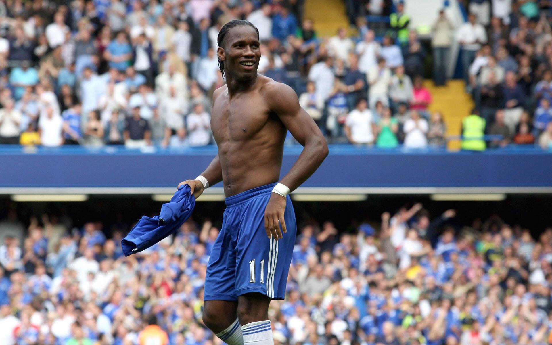 萨尔瓦多晒佩戴订制护具照片，我准备好了！体育界新星以创新装备迎接挑战